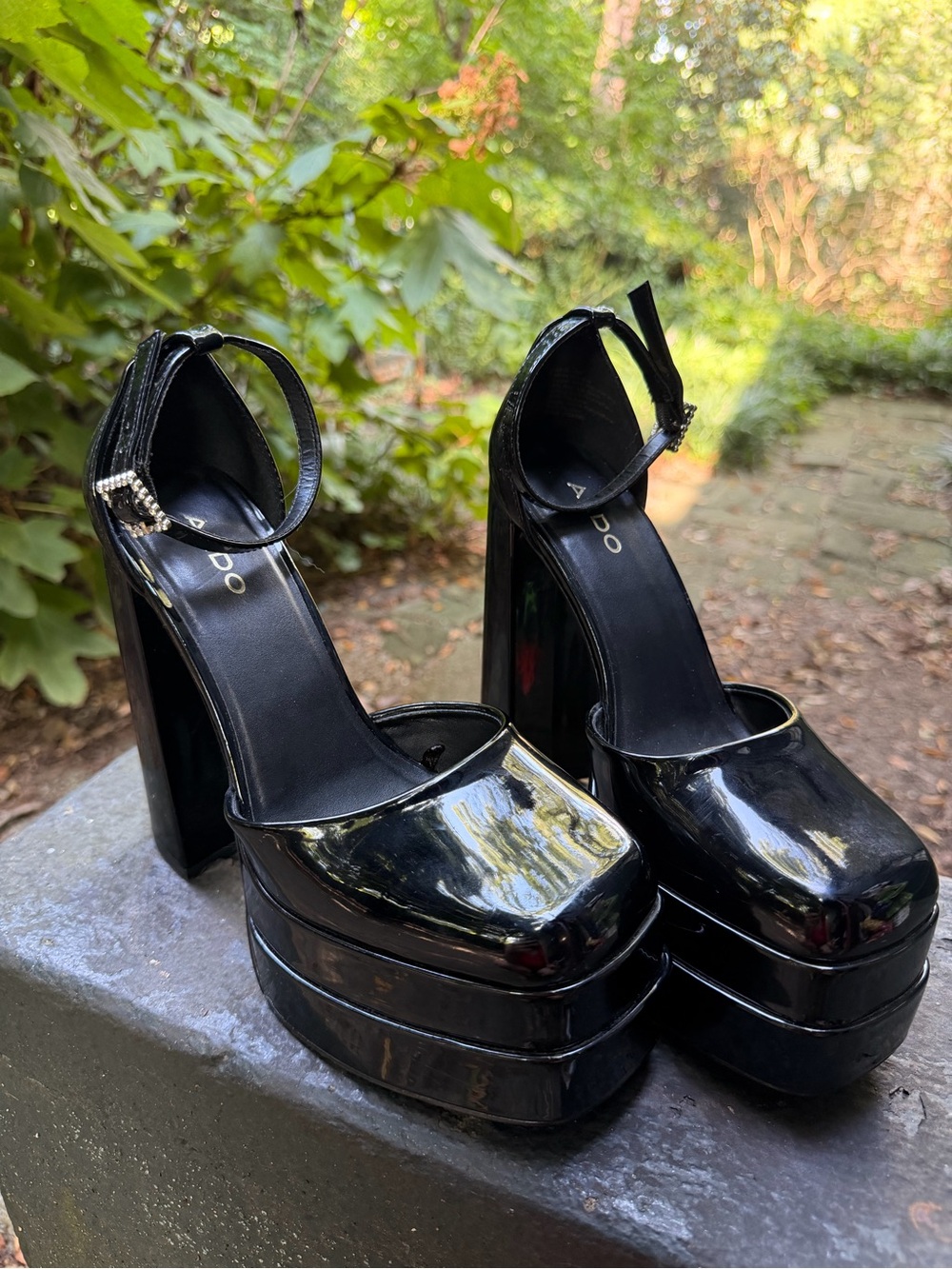 ALDO Black Patent Leather Double Platform Pumps Square Toe 90s Y2K Size 7